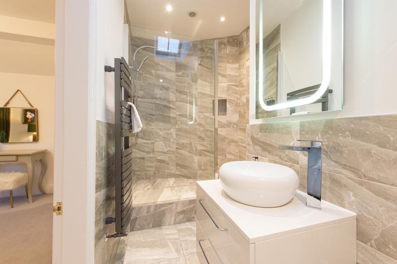 The Tower By Harrogate Serviced Apartments Ngoại thất bức ảnh